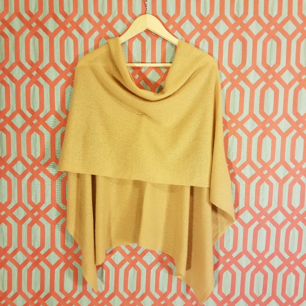 Boo Gemes |NWT| Cashmere Abby Cape